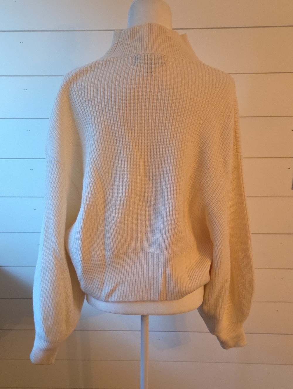 Banana Republic Cream Ribbed Crewneck Sweater Size S - Picture 5 of 6